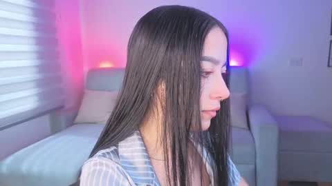 Sophie  online show from May 2026 02:59:01 PM