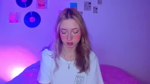 Sophie online show from February 2026 05:38:02 AM