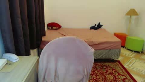Sophie Fantasys online show from May 2026 05:32:02 PM
