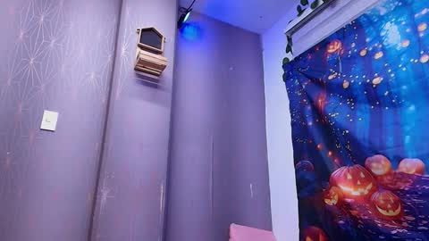 sophie online show from October 2025 11:54:02 AM