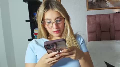  SOPHIE JANNER online show from July 2026 04:16:01 AM