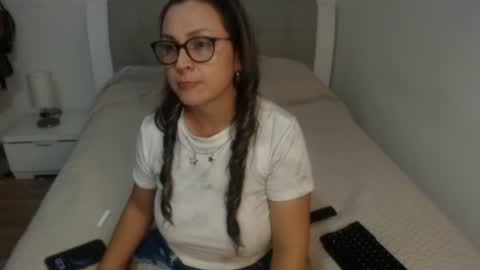 Sofa online show from June 2026 11:20:02 PM
