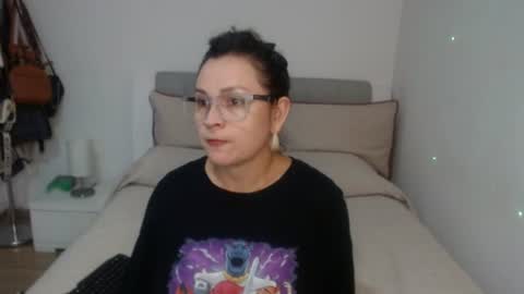 Sofa online show from June 2026 02:25:01 AM