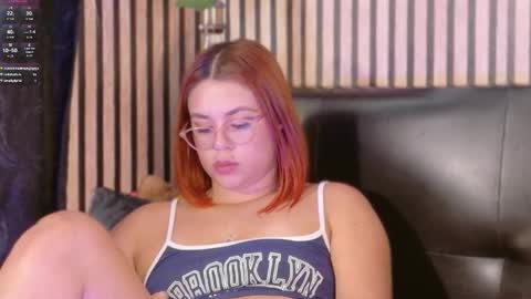 sophie_new25 online show from October 2025 05:13:02 PM