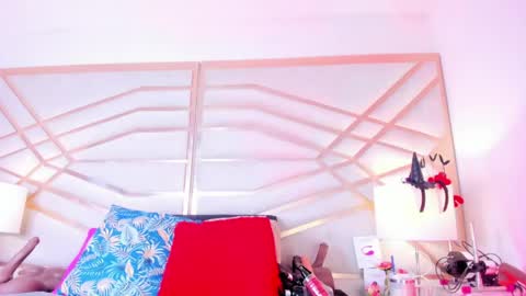sophie_newton online show from May 2026 12:12:01 PM