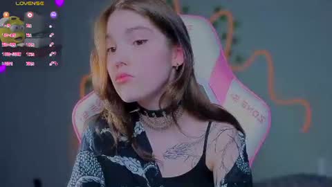 Snapshot of sophie_nomenal_ chatting on August 2026 06:11:01 PM sophie_nomenal_ online show from August 2026 06:11:01 PM
