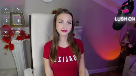 Sophie online show from October 2025 07:49:02 AM