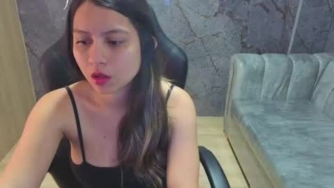 sophie_rose_cn online show from June 2026 01:45:02 PM