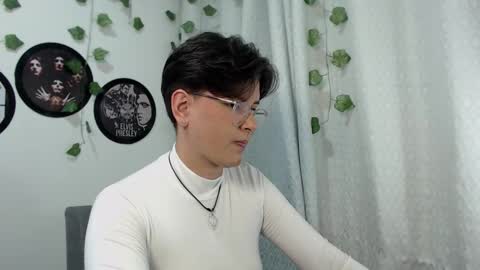 Snapshot of sophie_ross1 chatting on November 2025 01:18:01 AM sophie_ross1 online show from November 2025 01:18:01 AM