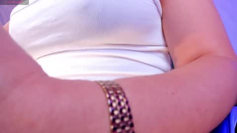 Sophie online show from June 2026 10:15:01 PM