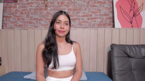 Sophie online show from February 2025 06:24:02 PM