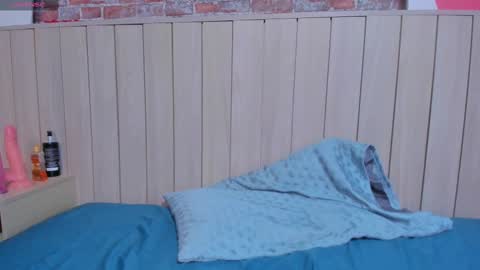 Sophie online show from March 2025 03:16:02 PM