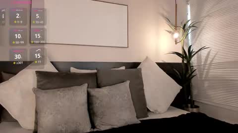     online show from October 2025 08:55:02 PM