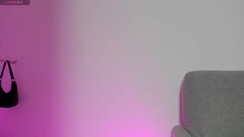 sophie  online show from July 2026 06:39:02 PM