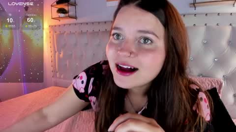 Sophie  online show from April 2026 02:31:01 PM