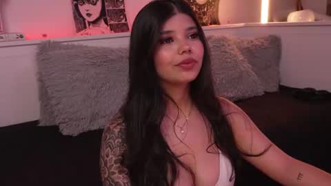 Snapshot of sophiee_art chatting on July 2026 03:23:01 AM Sophiee online show from July 2026 03:23:01 AM