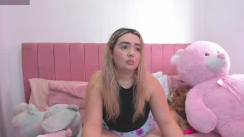 sophiee rosee online show from June 2026 06:33:02 PM