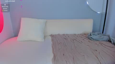 Sophie online show from June 2026 11:09:02 PM