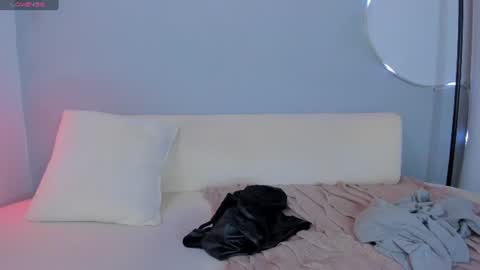 Sophie online show from July 2026 11:13:02 PM