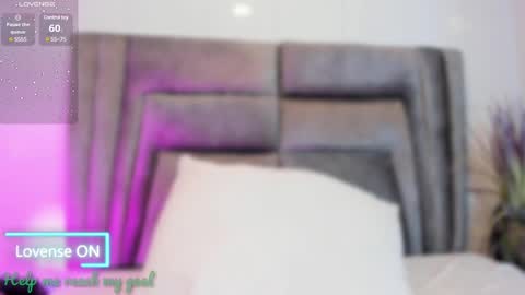 Sophie  online show from February 2025 05:52:02 PM