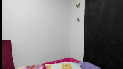 Sophie Woods  online show from September 2025 11:31:02 PM