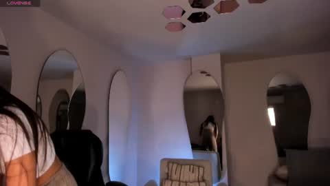 Sophie Houston online show from July 2026 02:40:01 AM