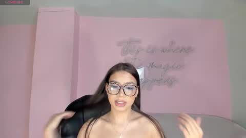 Sophie Houston online show from July 2026 02:49:02 AM