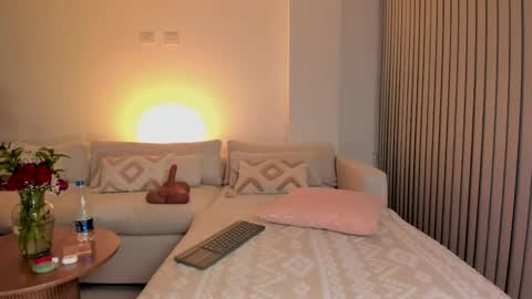 Sophie Hunt online show from October 2025 11:09:01 PM