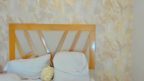 Snapshot of sophiekozlov chatting on September 2025 12:51:01 PM Sophie online show from September 2025 12:51:01 PM