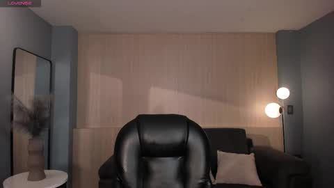 Sophie online show from January 2026 04:06:02 AM