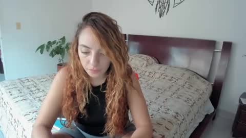 Sophia online show from December 2024 10:16:02 PM