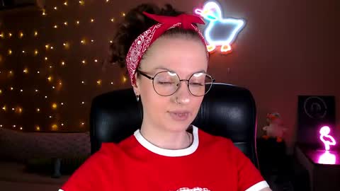sophieleroux online show from April 2026 07:09:01 PM