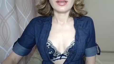Sophiemisss online show from October 2025 10:16:02 AM