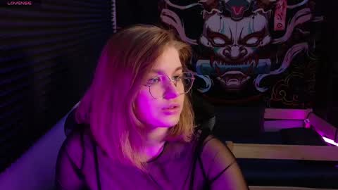 Sophie online show from May 2026 08:58:02 PM