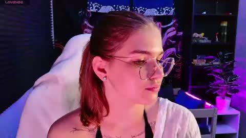 Sophie online show from July 2026 08:12:02 PM