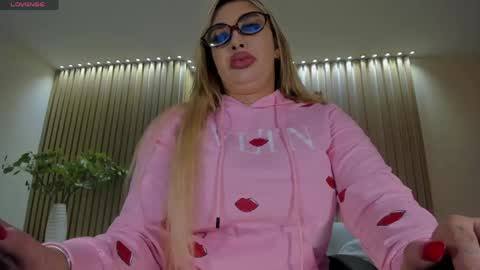 Sophie  Palmer online show from May 2026 11:40:01 AM
