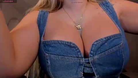 Sophie  Palmer online show from June 2026 12:29:02 PM