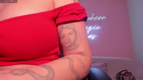 Sophie  Palmer online show from June 2026 12:08:01 PM