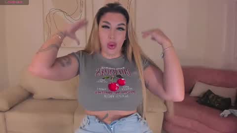 Sophie  Palmer online show from July 2026 08:00:01 PM