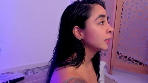 sophierooy online show from December 2024 01:04:01 AM