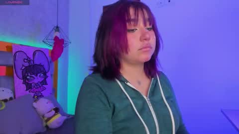 Snapshot of sophievv chatting on December 2025 06:37:02 PM Sophie online show from December 2025 06:37:02 PM