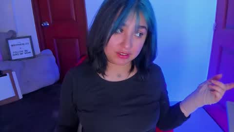 Snapshot of sophievv chatting on February 2026 06:47:02 PM Sophie online show from February 2026 06:47:02 PM