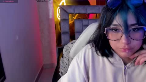 Snapshot of sophievv chatting on February 2026 11:36:02 PM Sophie online show from February 2026 11:36:02 PM