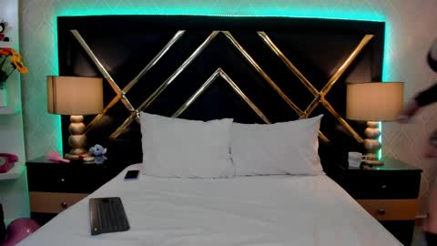 SophieWinslow online show from March 2025 08:35:02 PM