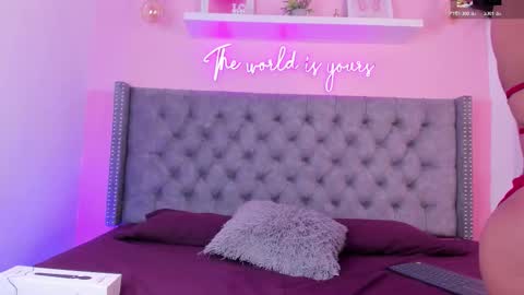 Snapshot of sophiia_77 chatting on February 2026 10:47:01 PM Sophii online show from February 2026 10:47:01 PM