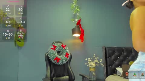 Sophie Taylor online show from December 2024 11:08:02 PM