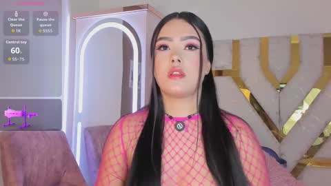 Snapshot of sophy_champagne chatting on January 2026 01:20:02 AM sophy online show from January 2026 01:20:02 AM