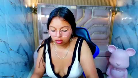 Sophy  online show from June 2026 07:42:01 PM