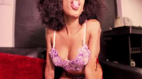 SEE U HERE OF  online show from April 2026 12:41:01 AM