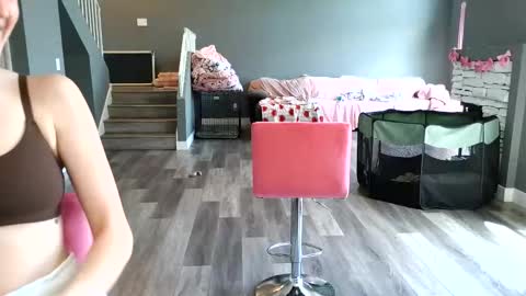 McKenzie Mae online show from April 2026 08:57:02 PM
